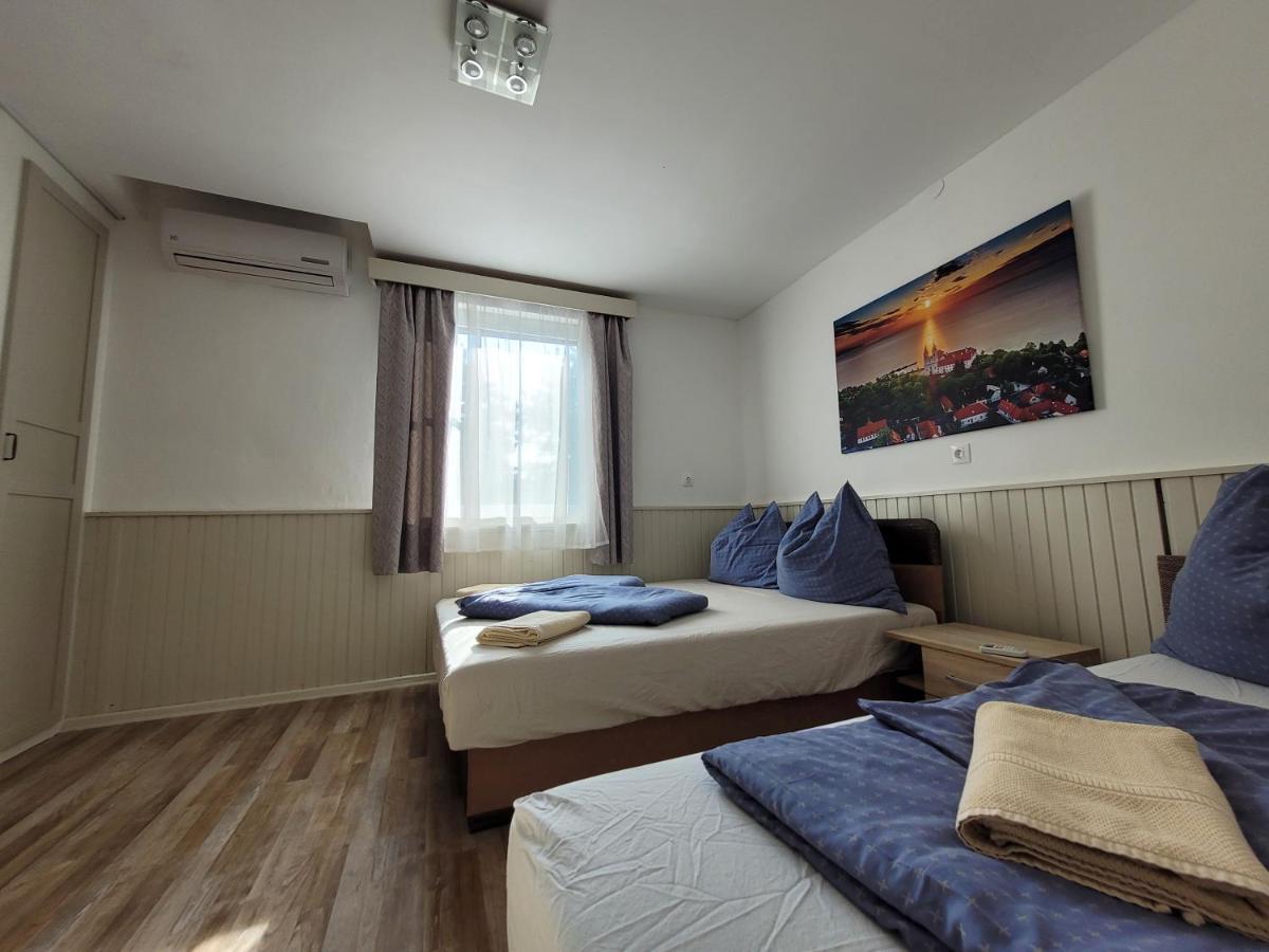 Villa Adele Сиофок Екстериор снимка