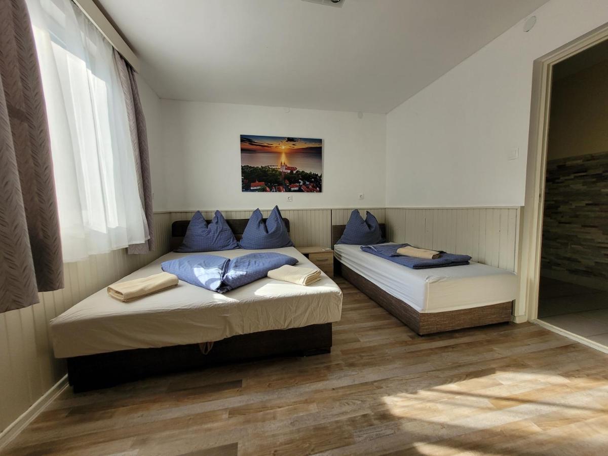 Villa Adele Сиофок Екстериор снимка